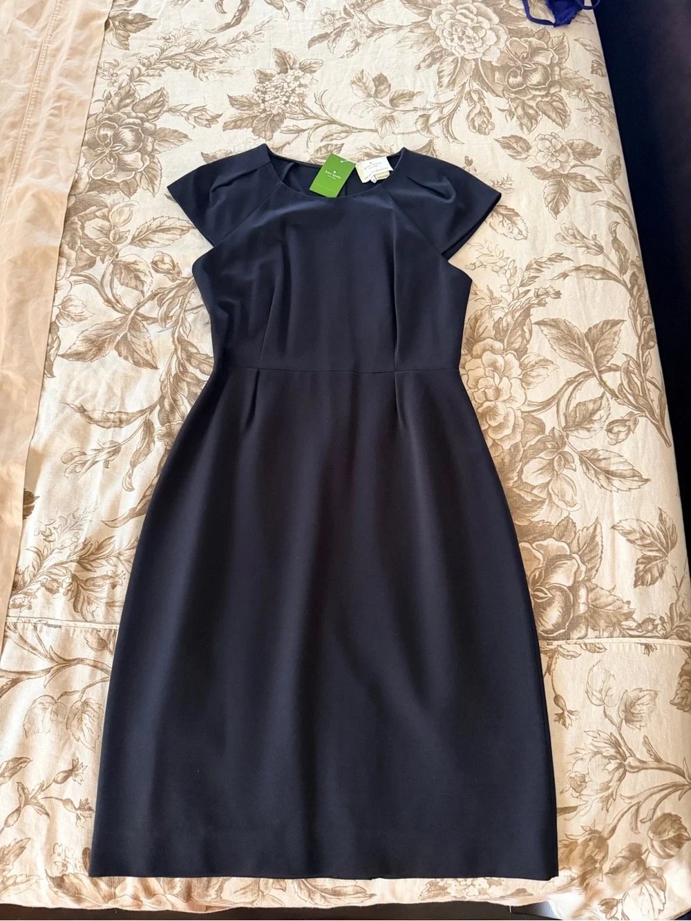 ♠️ Kate Spade Classic LBD Sheath Dress - Elegant Cap Sleeve- sz 8 NWT